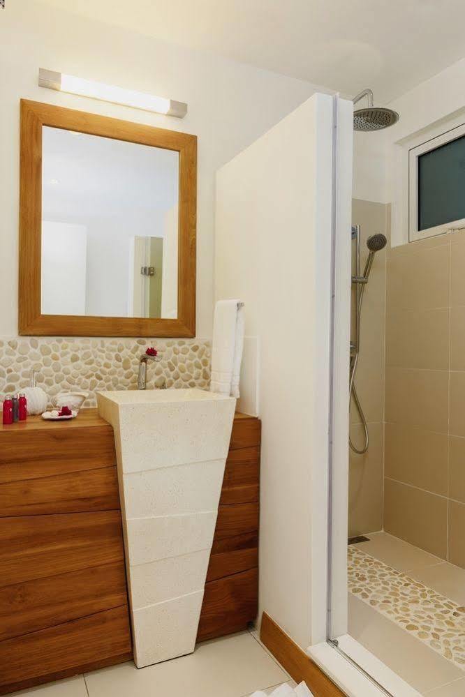 Myra Seafront Suites With Lov Cap Malheureux Extérieur photo