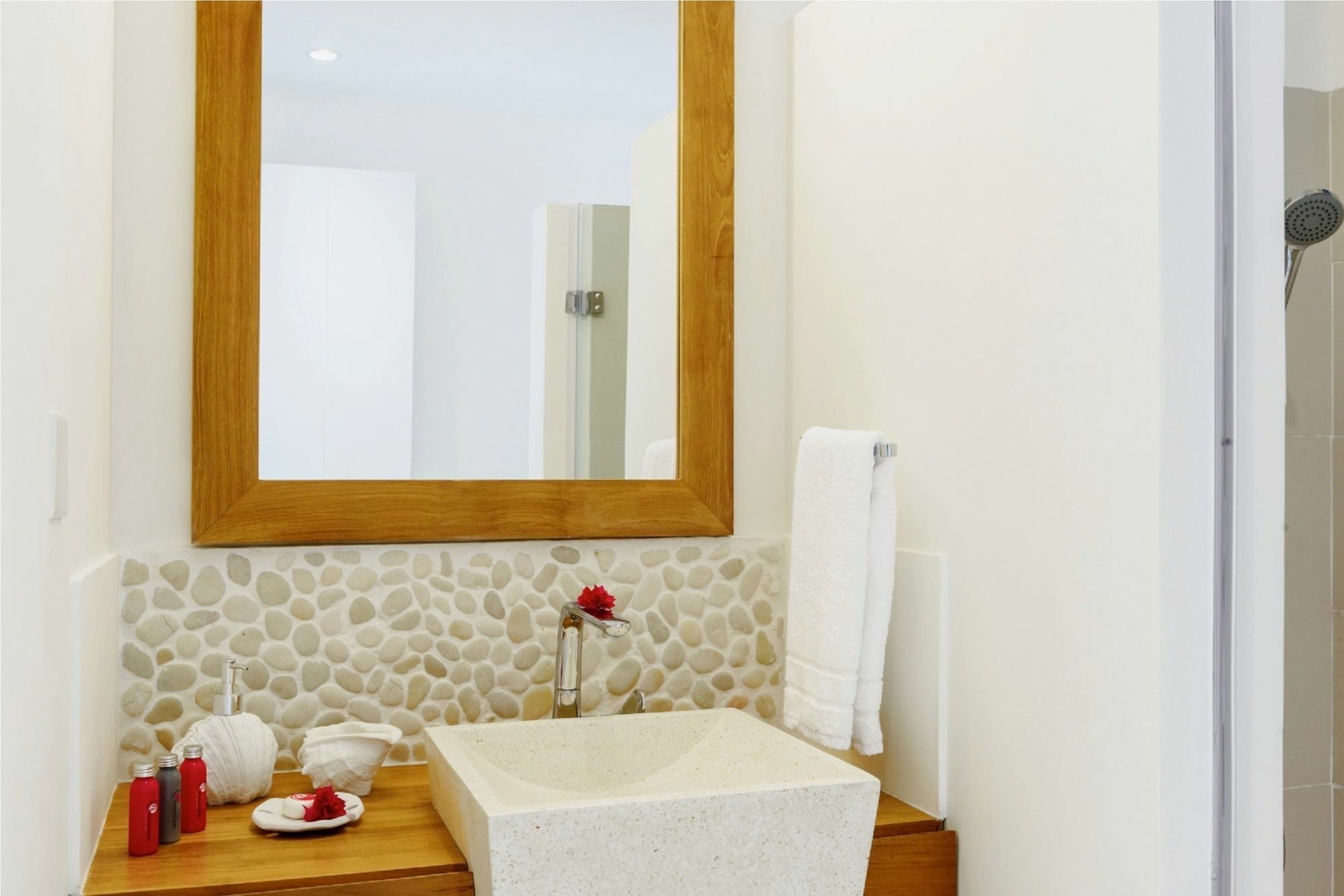 Myra Seafront Suites With Lov Cap Malheureux Extérieur photo