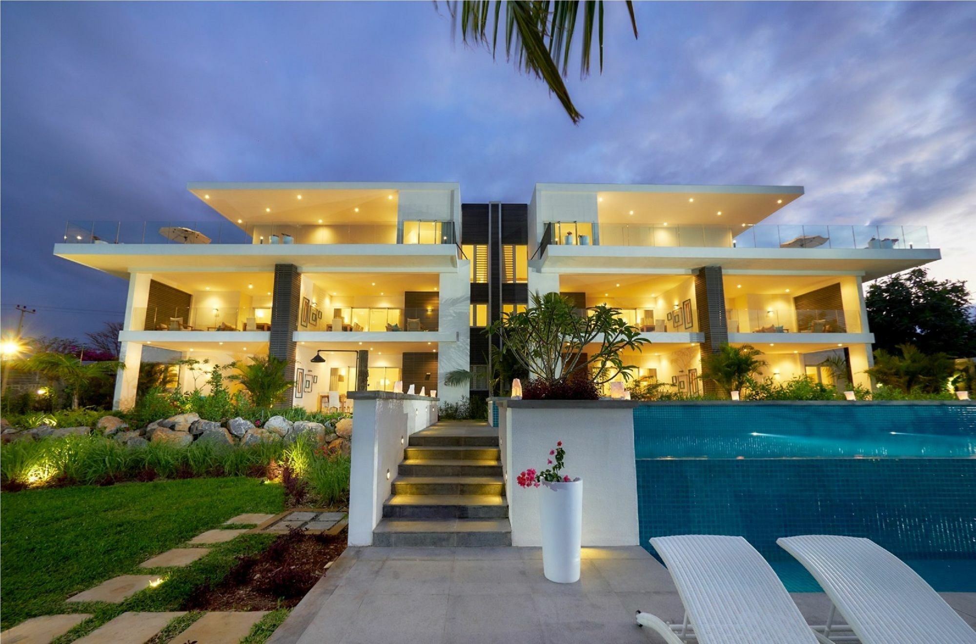 Myra Seafront Suites With Lov Cap Malheureux Extérieur photo
